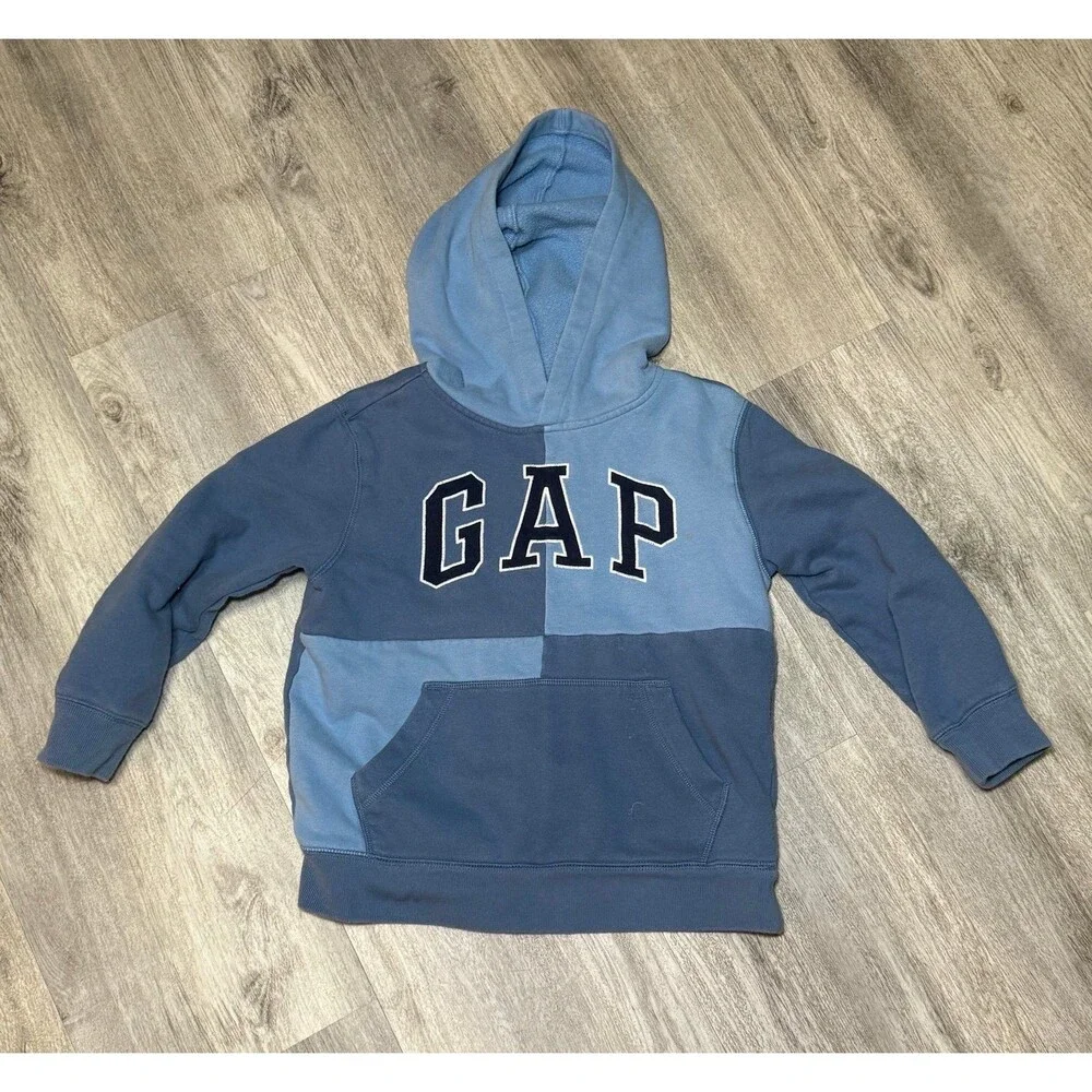 Gap‎ kids logo color block size small